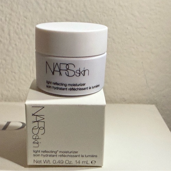 NARS Hydrating Cream in White Box - Picture 1 of 4